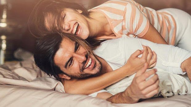 Uzun Süreli ve Mutlu İlişkinin Sırrı Nedir? 1 Uzun Süreli İlişkinin Sırrı Farklılıkları Anlamaktan Geçer