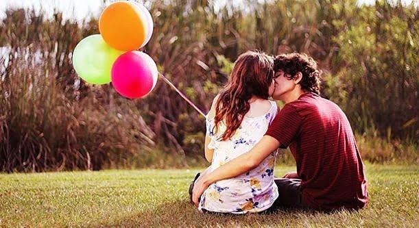 Uzun Süreli ve Mutlu İlişkinin Sırrı Nedir? 2 Eksik Olduğunuzu Düşündüğünüz Konularda Partnerinizden Yardım Alın